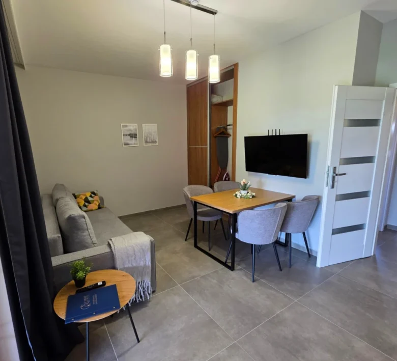 Apartament 1 noclegi nad jeziorem lubie (1)