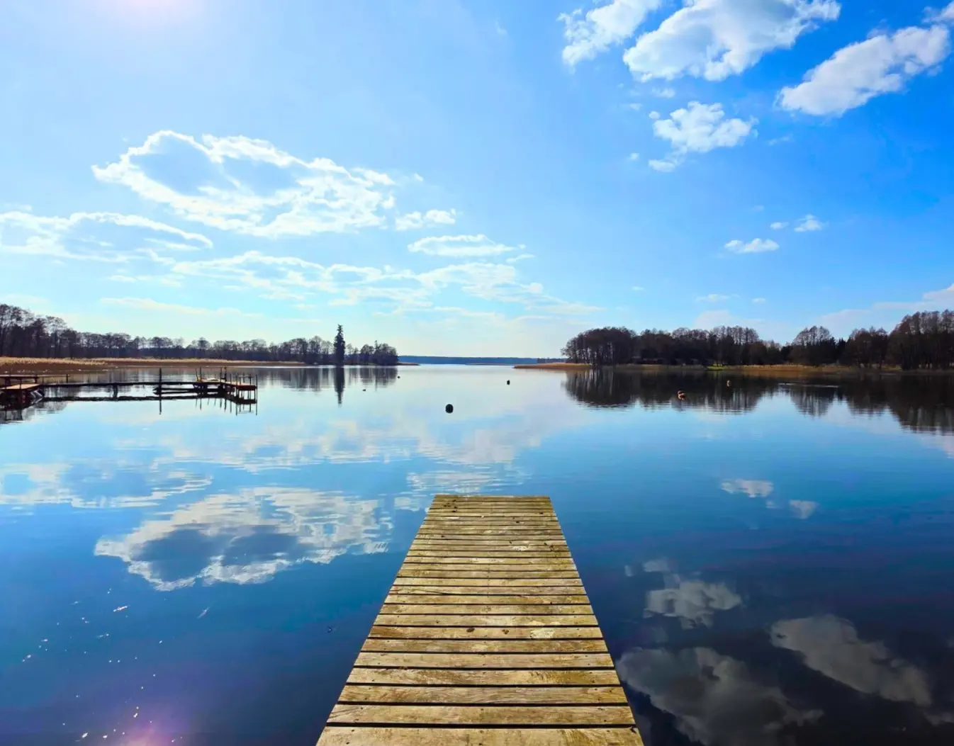 Jezioro blisko Lubieapartments